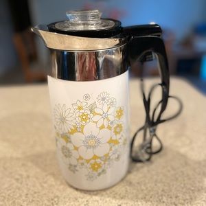 Vintage Corning Ware 10 cup electric percolator.